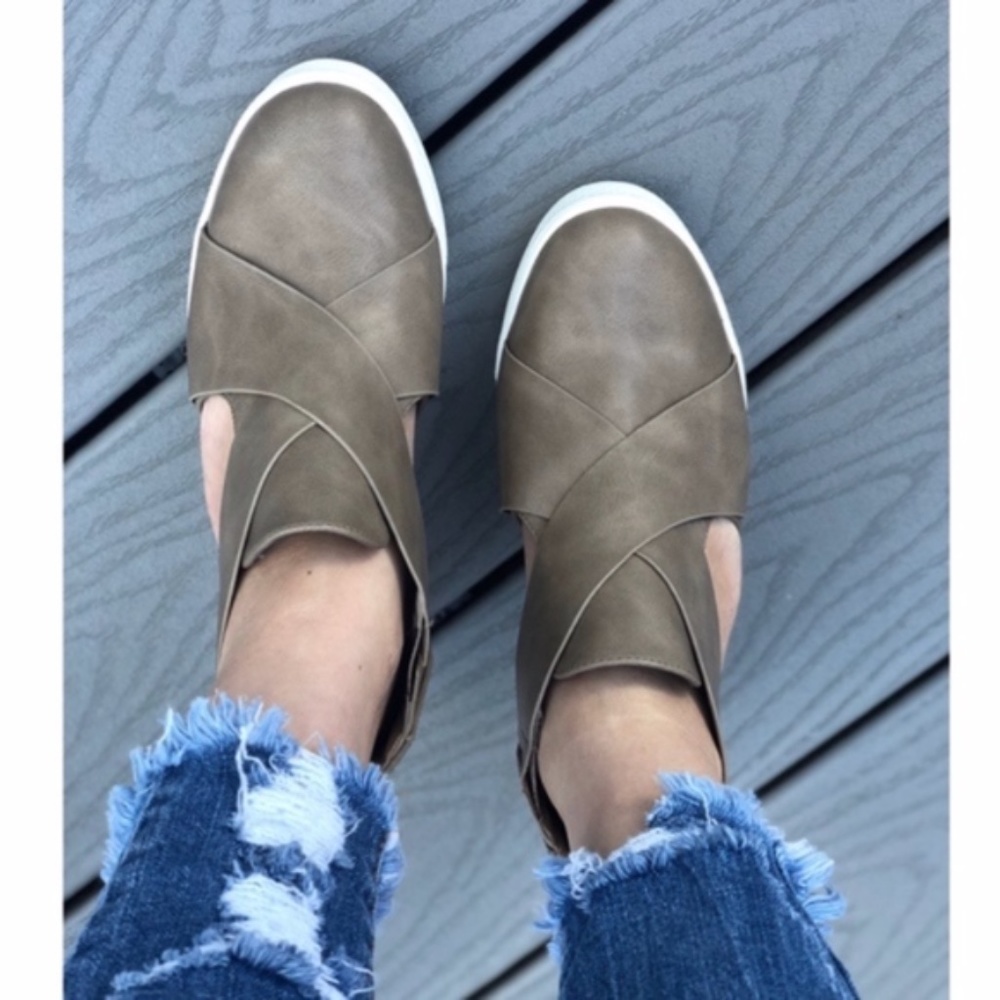 JEFFREY Cut out Sneakers -TAUPE - Picture 3 of 7